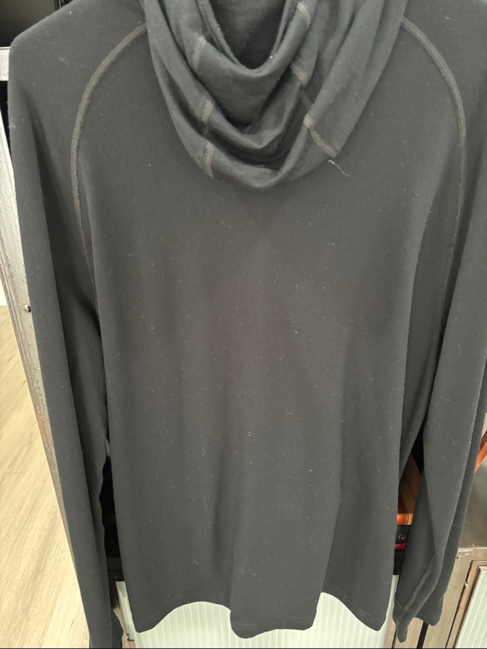 Ridge Merino Black Men's Zip-Up Hoodie Sweater - 100% Merino Wool - Picture 3 of 4